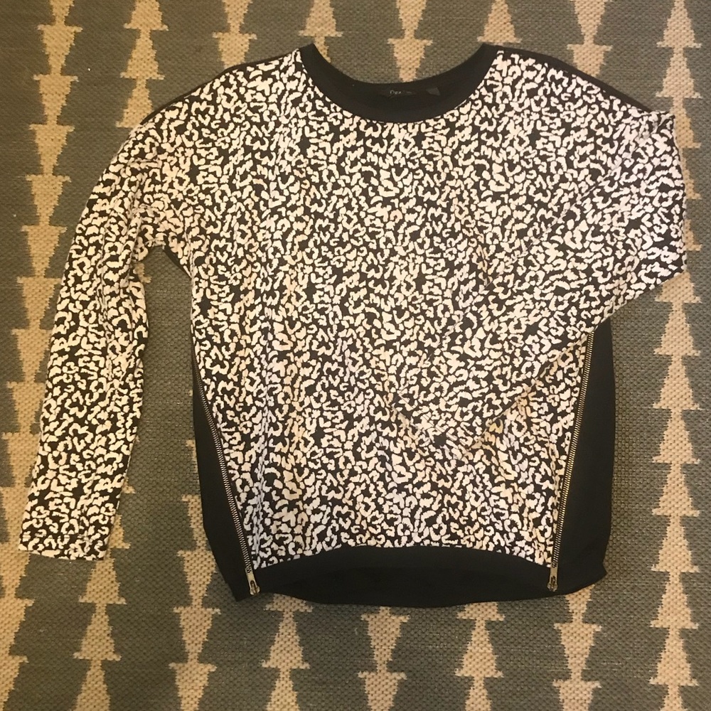 Dex 1963 Black Print Sweater